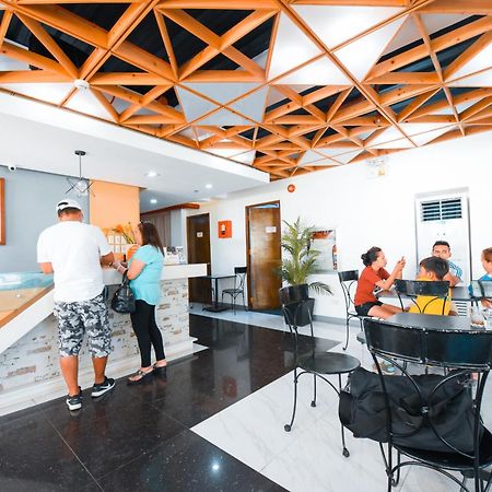Travelbee Fuente Inn Cebu Εξωτερικό φωτογραφία