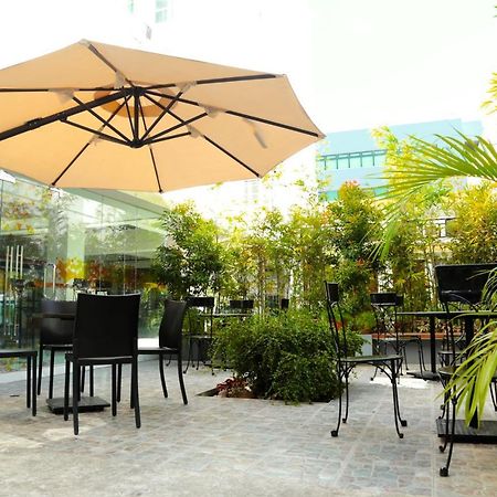 Travelbee Fuente Inn Cebu Εξωτερικό φωτογραφία