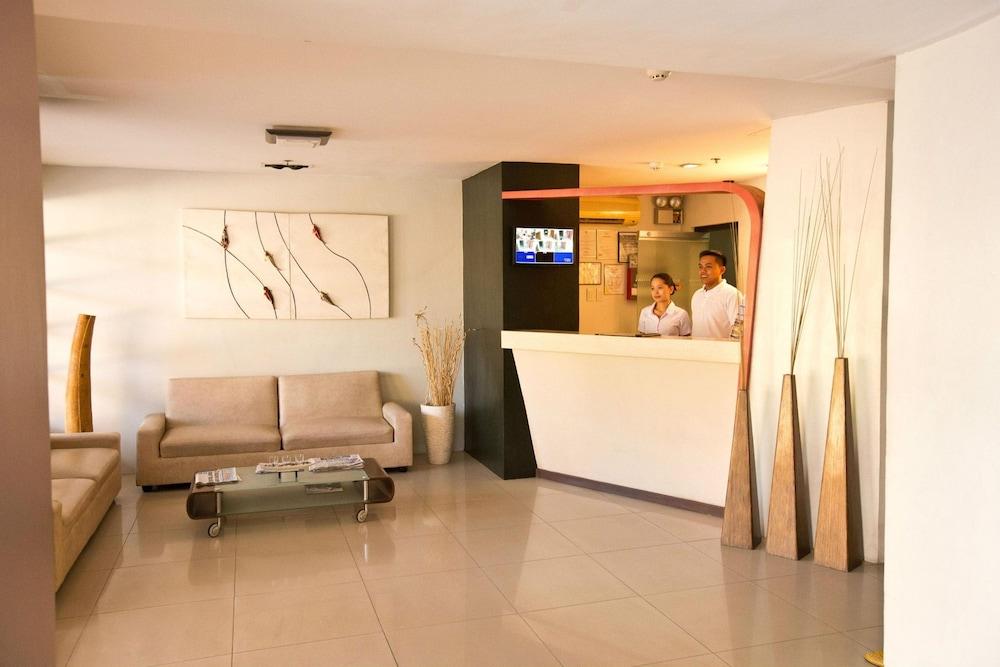 Travelbee Fuente Inn Cebu Εξωτερικό φωτογραφία